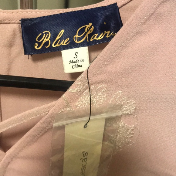 Francesca’s Pink Blouse with Bell Sleeve - Picture 3 of 3